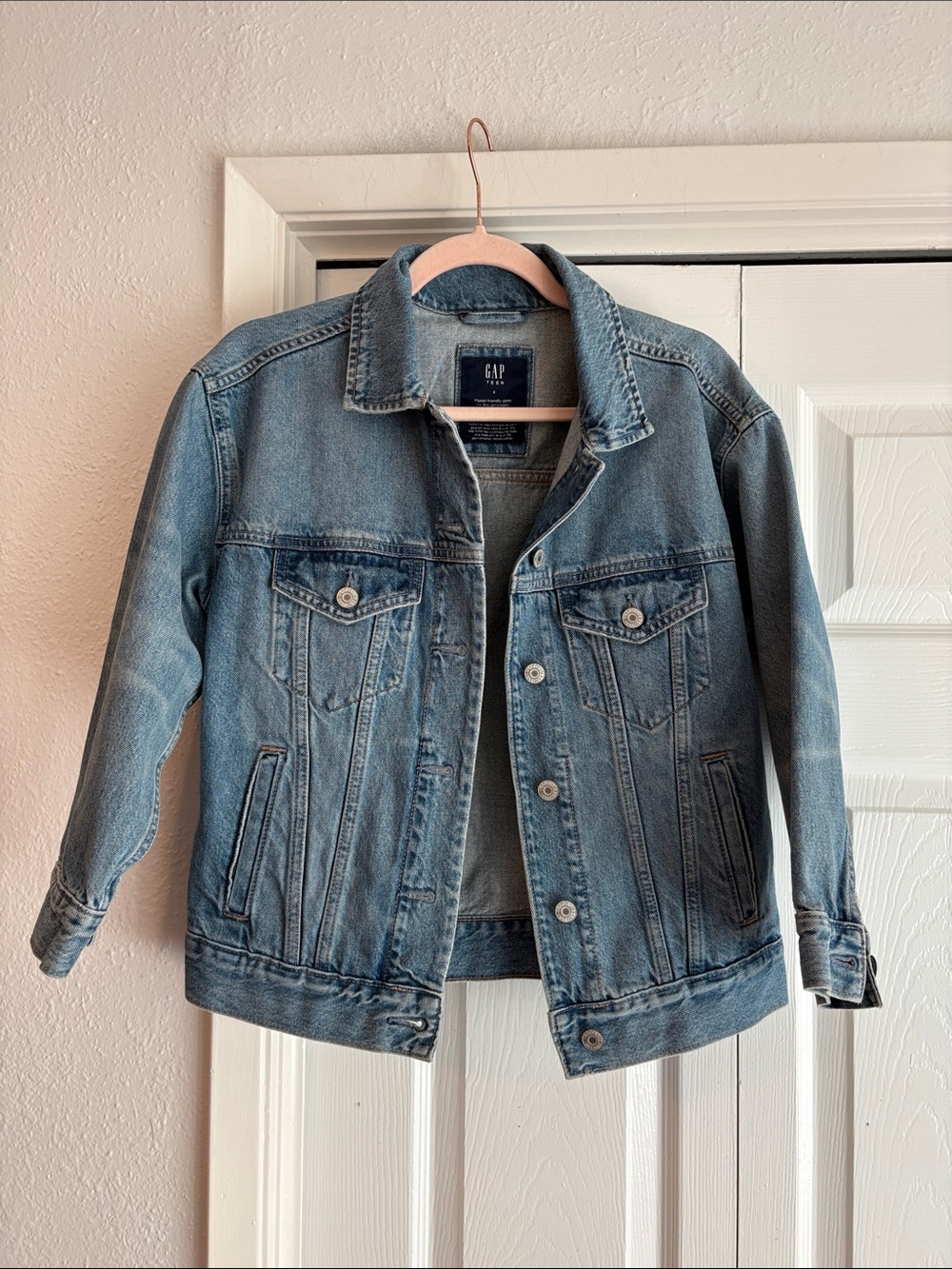 NWOT GAP Teen Kids Oversized Light Wash Denim Trucker Jean Jacket